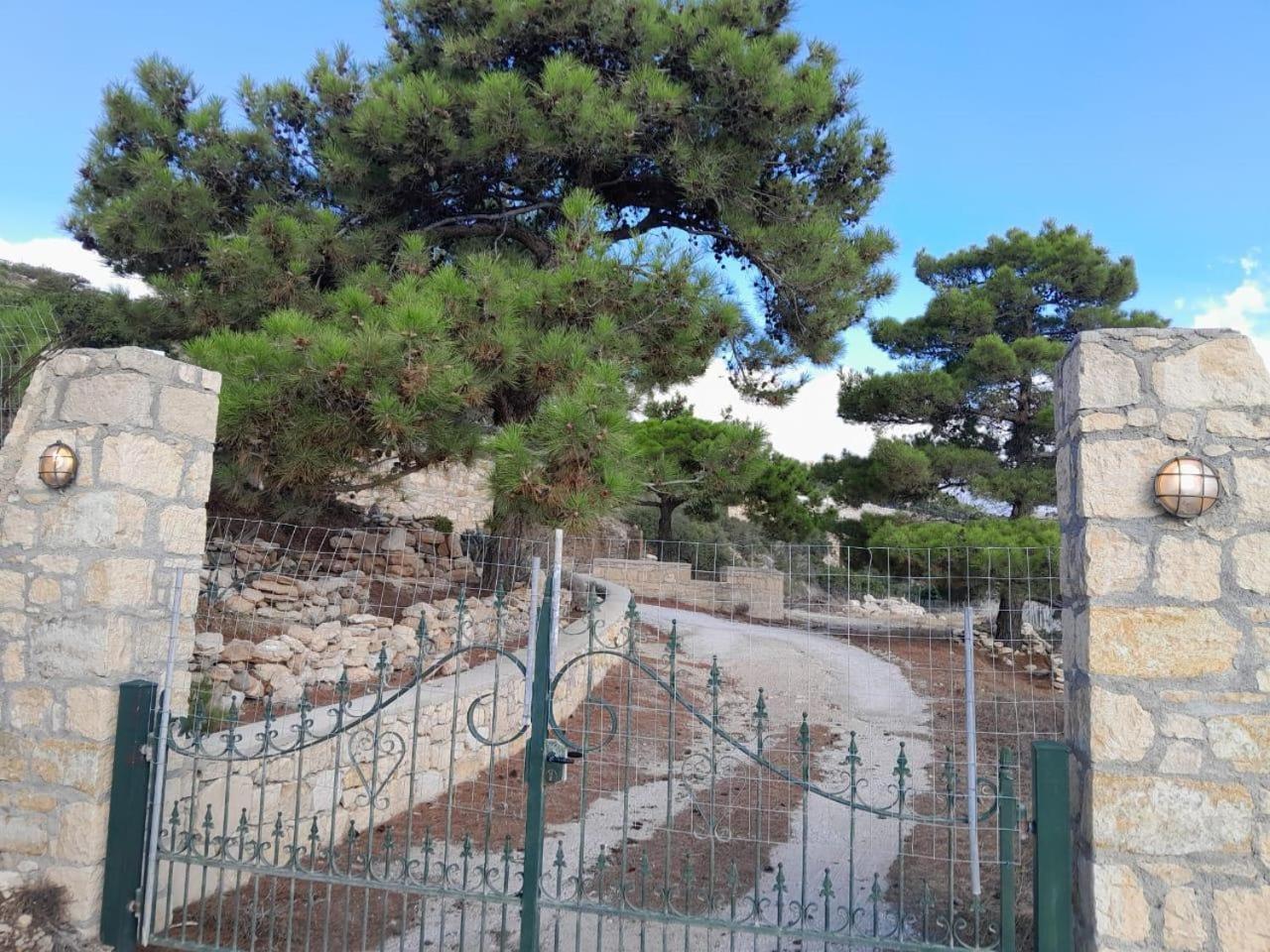Tranquil With Sea View In Ammopi Karpathos Amoopi